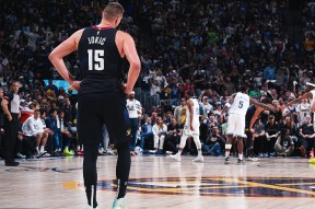 米乐官方app下载清晨突围战来临；明尼苏达森林狼围绕CBA常规赛回应争议；球迷炸锅；球探报告显示潜力的简单介绍